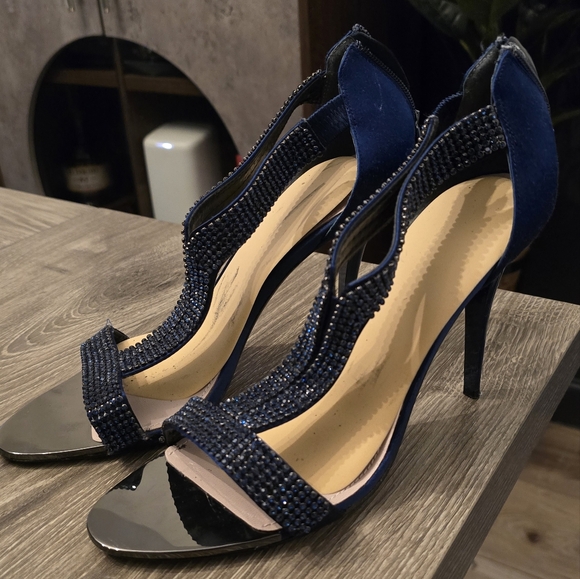 T-strap, jeweled Glint heels - Picture 2 of 4